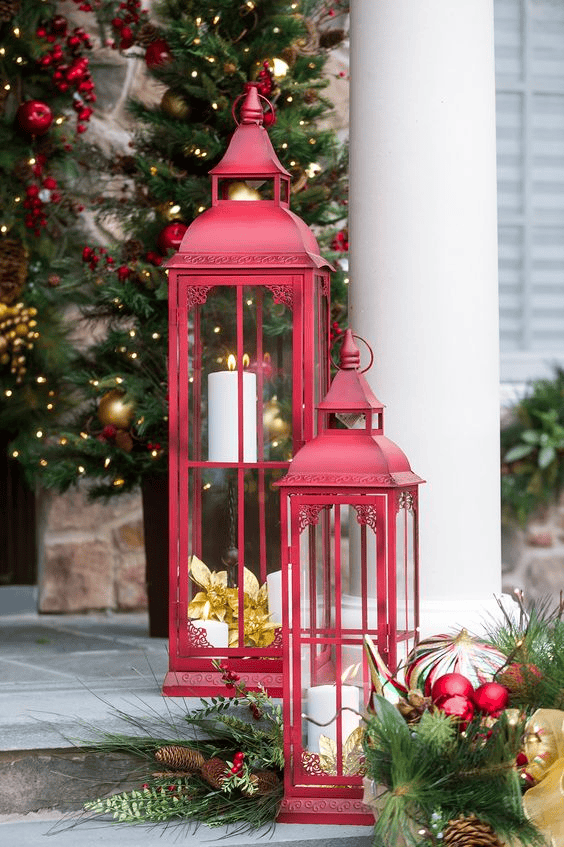 Festive Red Lantern Glow