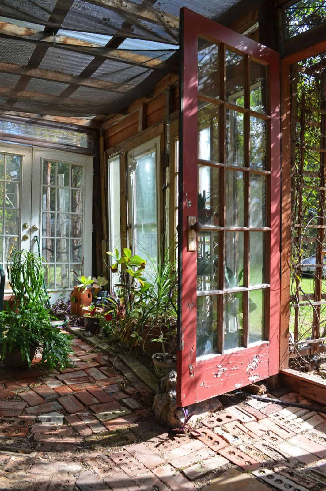 20+ Awesome Backyard Greenhouse Ideas For Gardening Enthusiasts