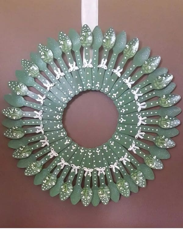 Elegant Spoon Wreath Creation