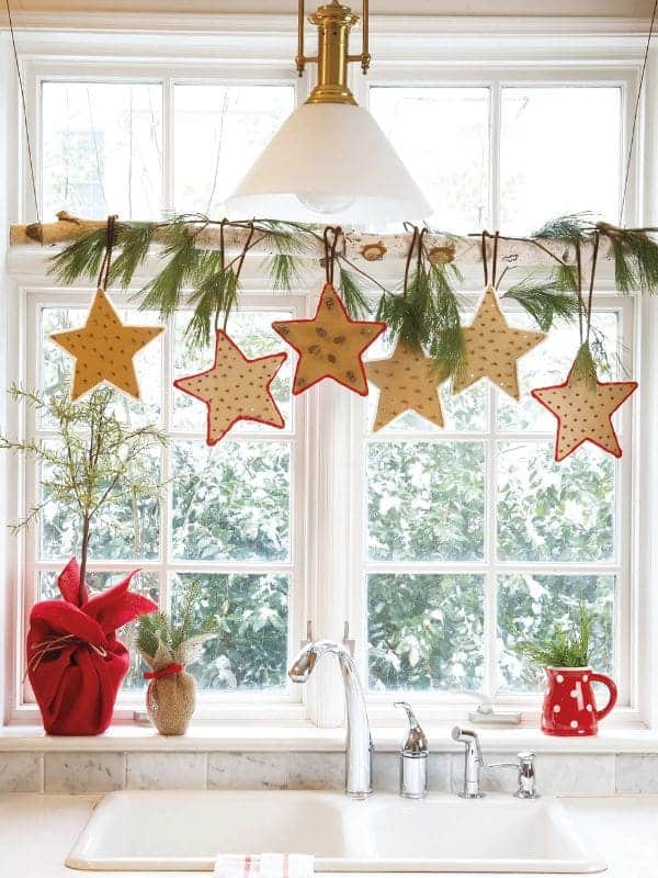 Festive Star Garland Christmas Window Display