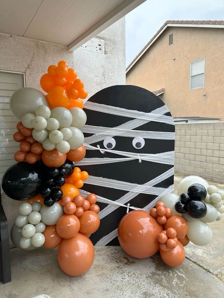 Mummy Balloon Arch