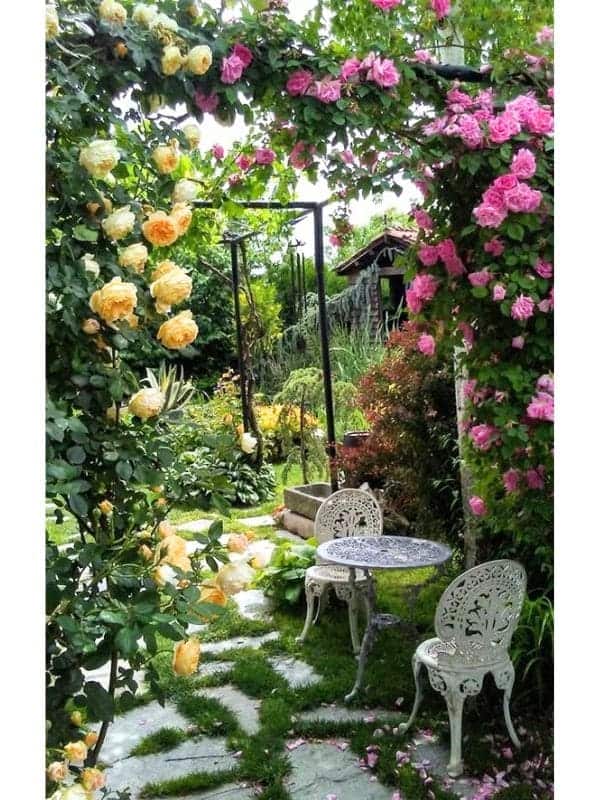 Romantic Secret Garden Alcove