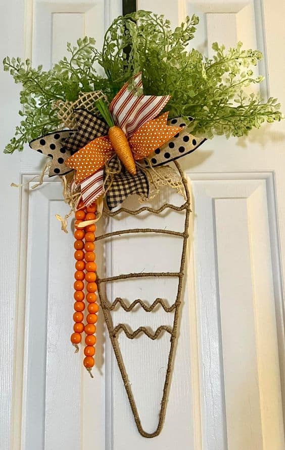 Rustic Carrot Door Hanger