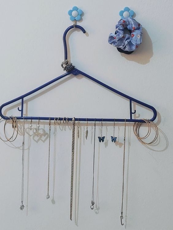 Stylish Jewelry Organizer Hanger