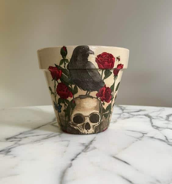 Gothic Raven Skull Pot