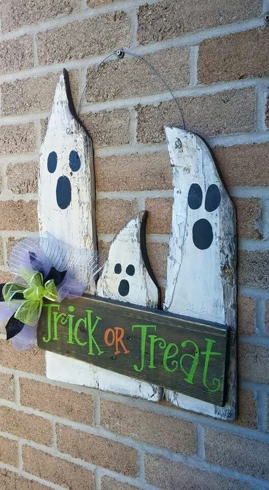 Whimsical Ghost Trio Sign