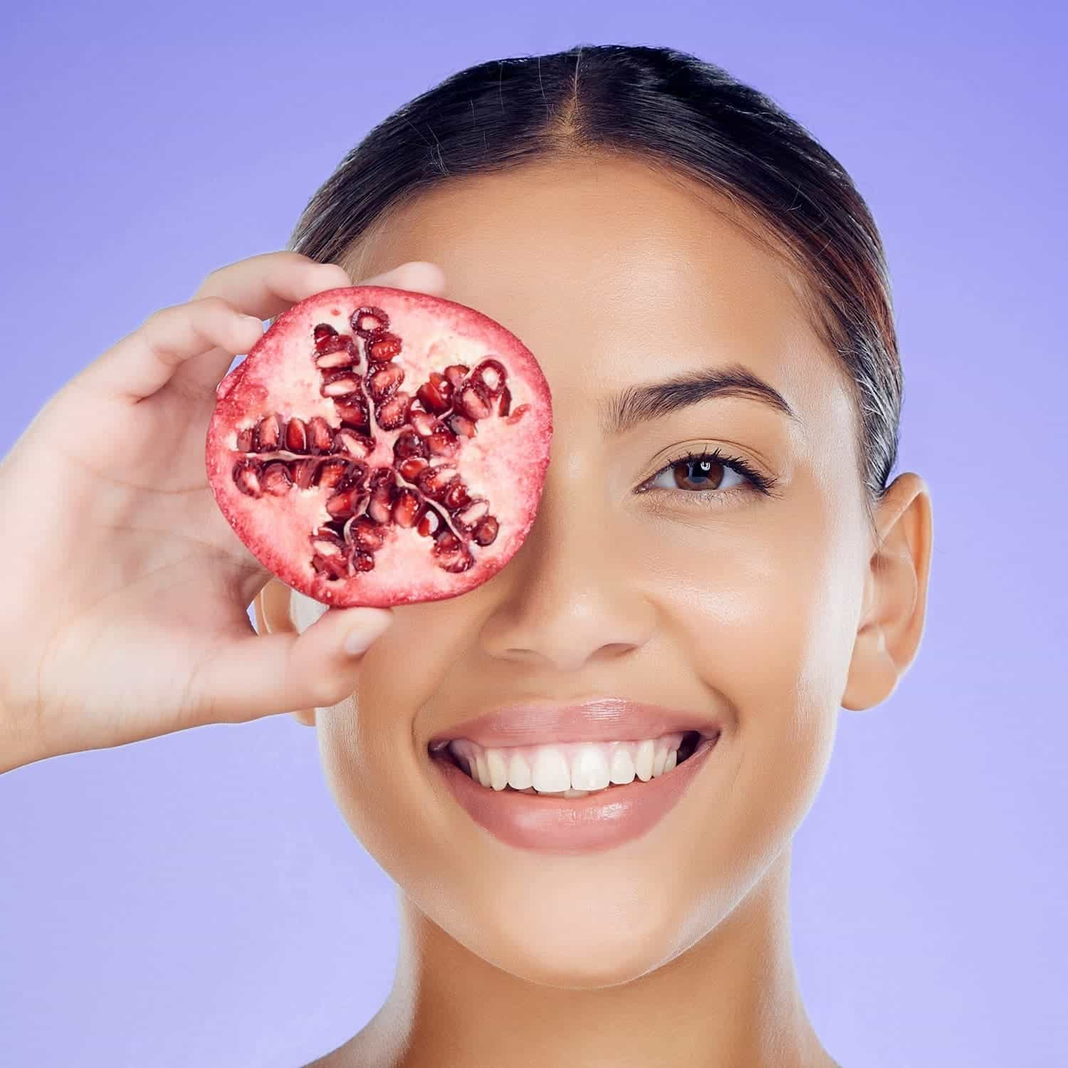 7 Amazing Health Benefits of Pomegranate Peel You Shouldn't Ignore