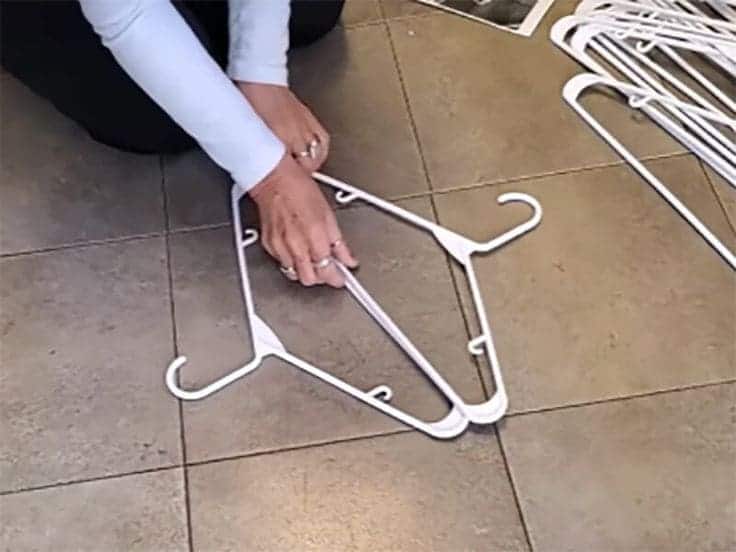 4 Steps to Turn Plastic Hangers into a Stunning DIY Snowflake Decoration