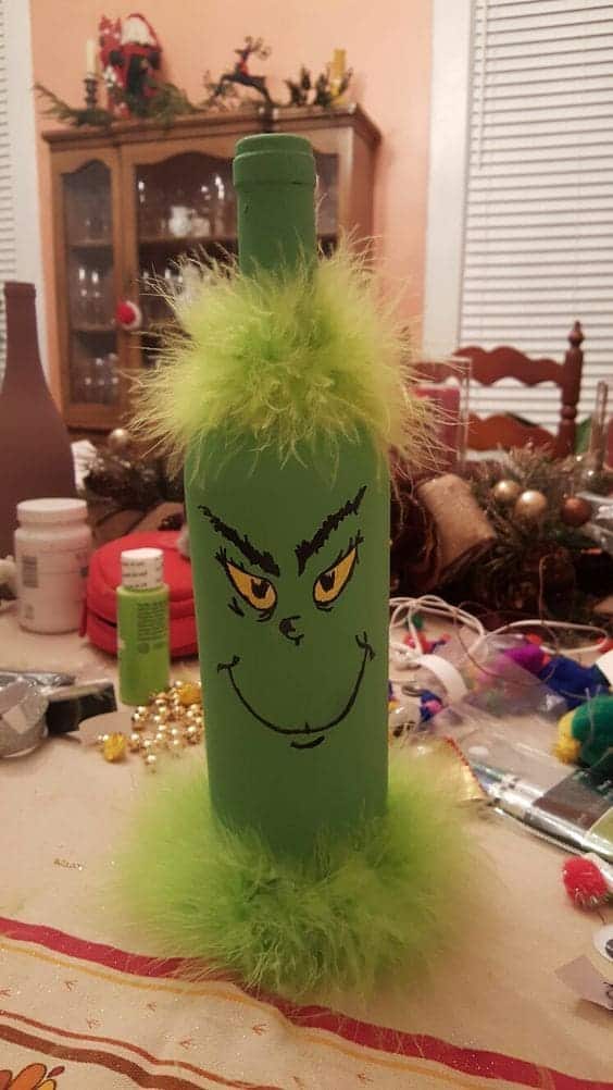 Grinch Feathered Bottle Craft