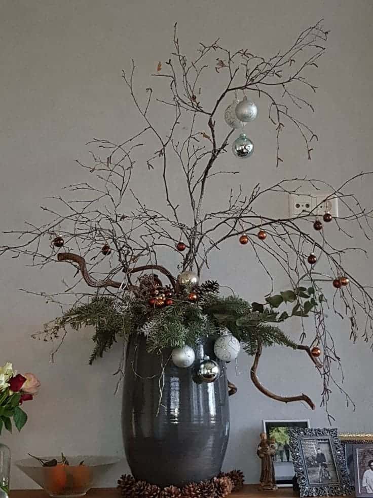 Minimalist Winter Branch Ornament Vase