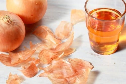 Don't Toss Onion Skin Until You Know These 5 Health Benefits