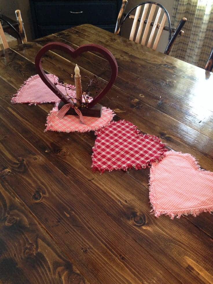 Rustic Valentine Heart Table Runner Display