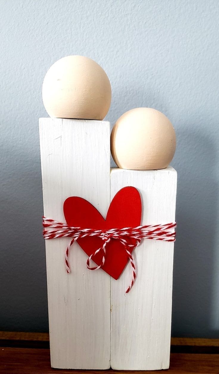 Rustic Wooden Valentine Couple Decor Idea