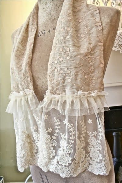 Vintage Lace-Inspired Romantic Scarf