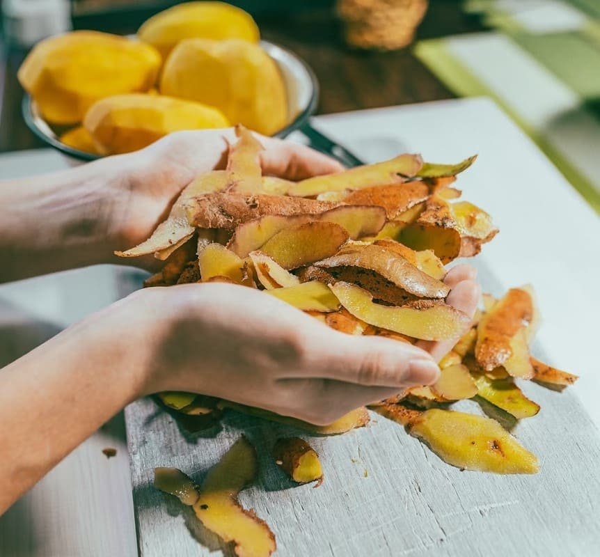 The Secret Power of Potato Peels: Turning Kitchen Scraps into Garden Gold