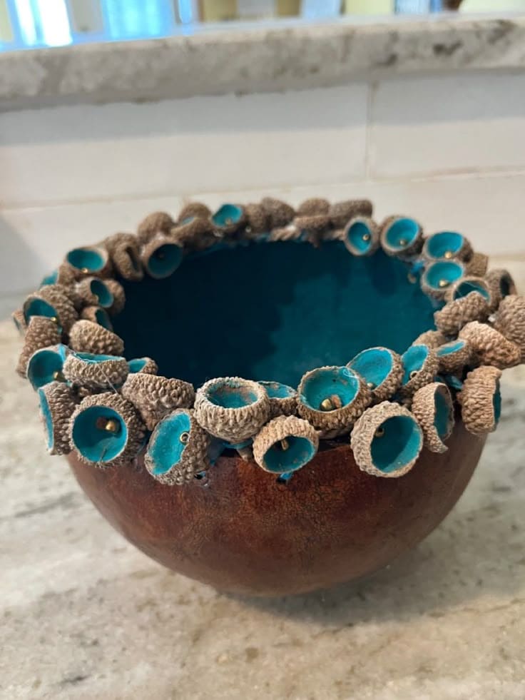 Acorn Rim Nature Bowl