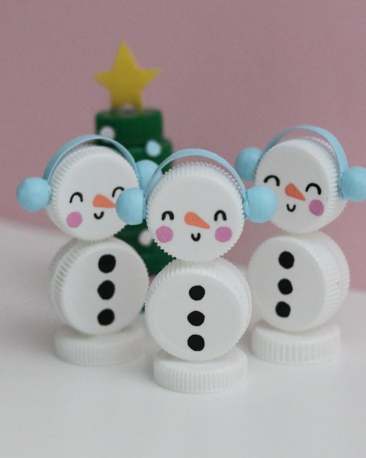 Bottle Cap Snowman Buddies