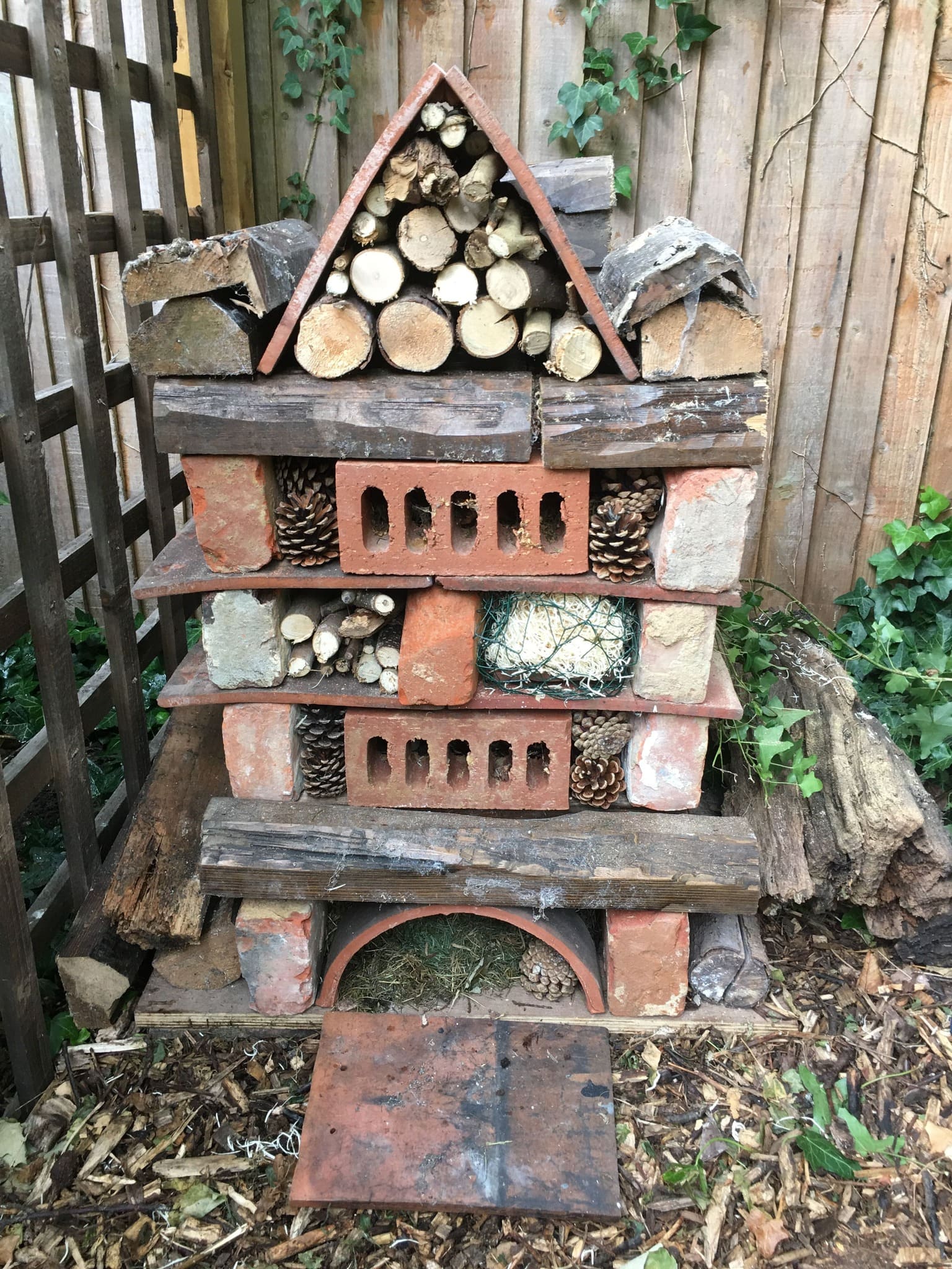 Brick Lodge Bee Hotel