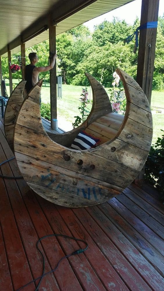 Cable Spool Crescent Swing