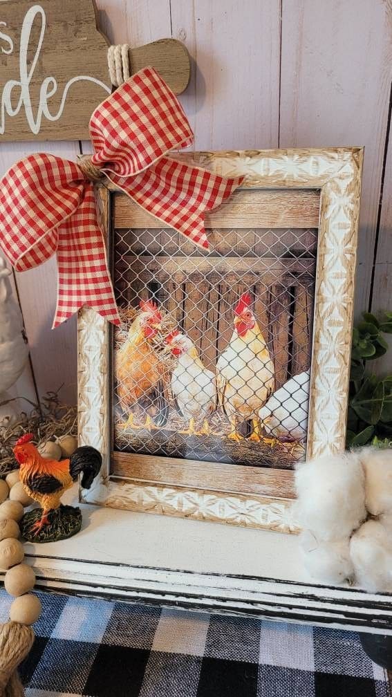 Chicken Wire Chicken Art Frame