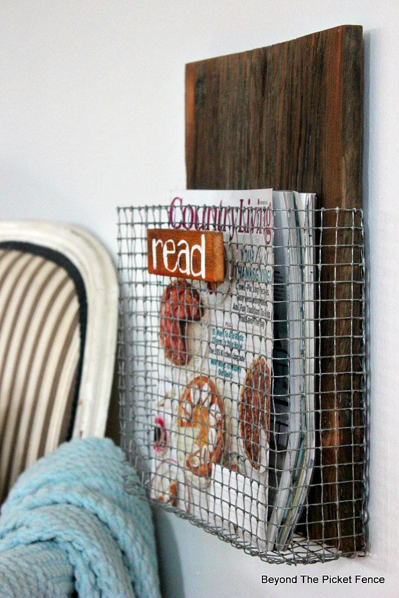 Chicken Wire Magazine Holder