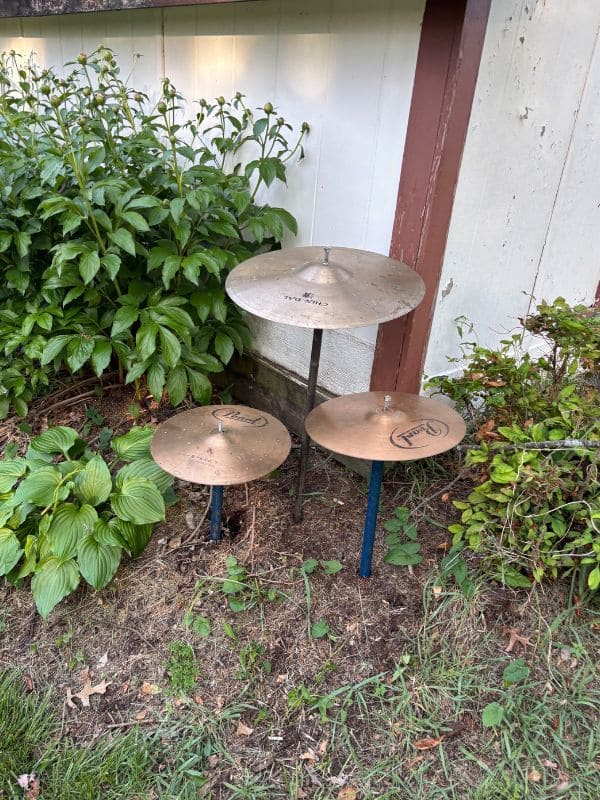 14 Brilliant Ways to Recycle Old Cymbals Into Striking Decor and Art