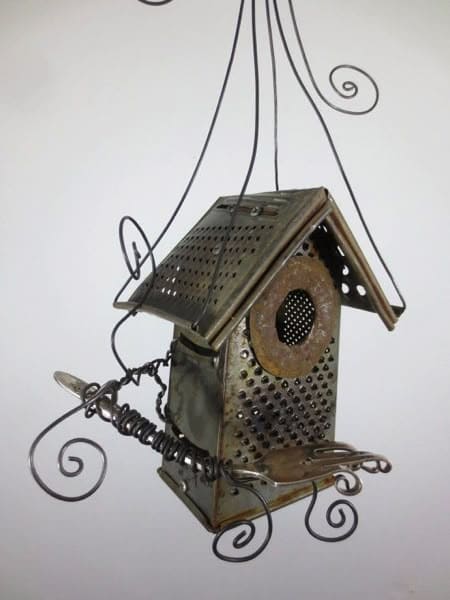 DIY Cheese Grater Birdhouse