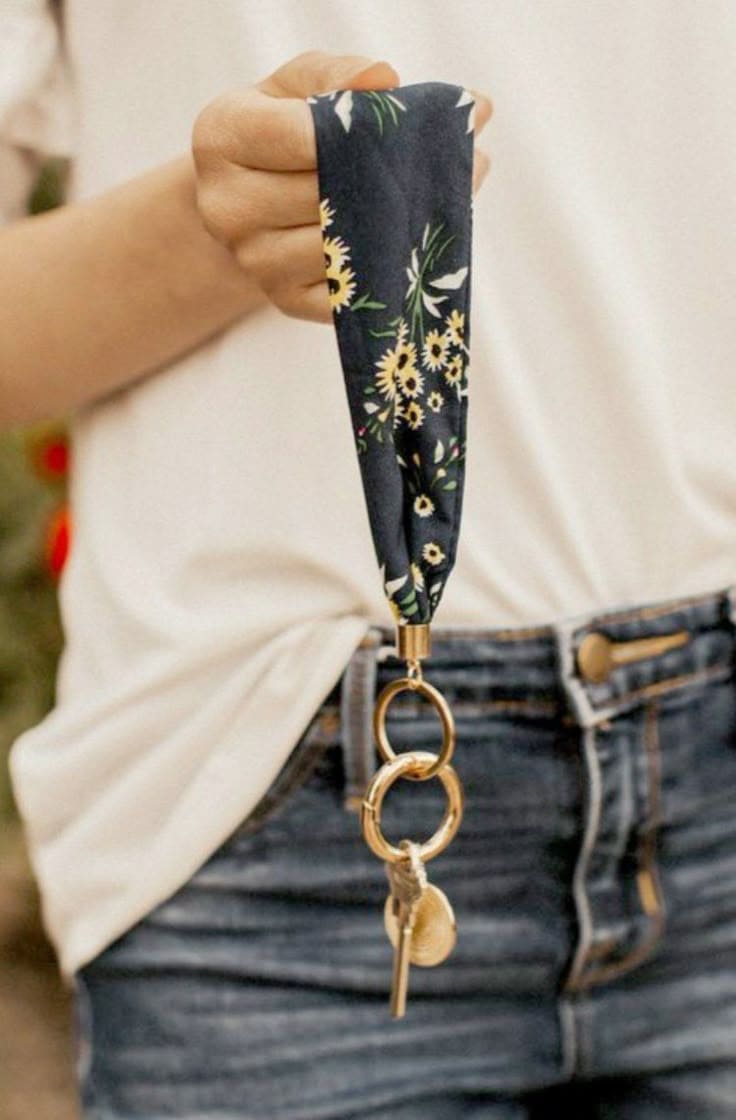DIY Fabric Wristlet Keychain