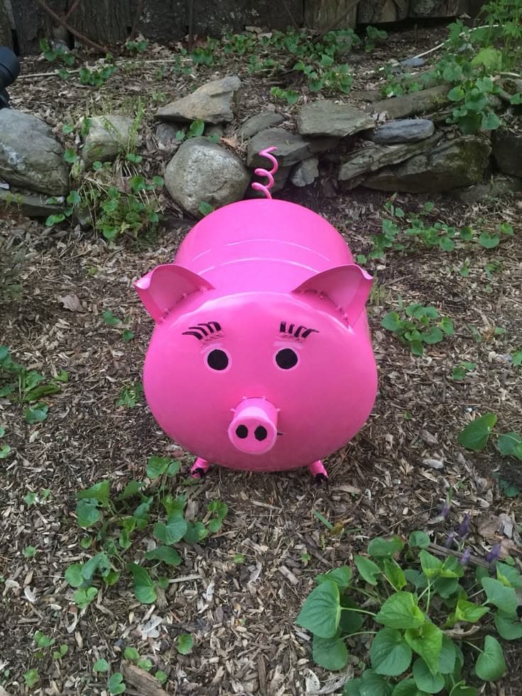 DIY Garden Pig from Recycled Propane Tank