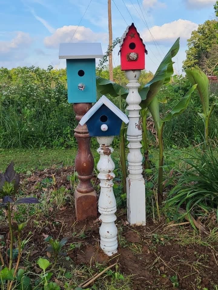 DIY Garden Spindle Birdhouses