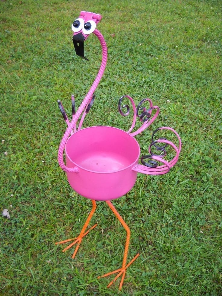 DIY Pink Flamingo Planter