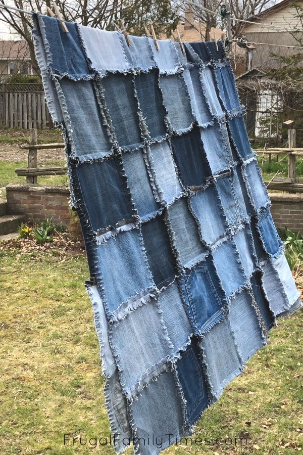 DIY Rag-Style Denim Quilt