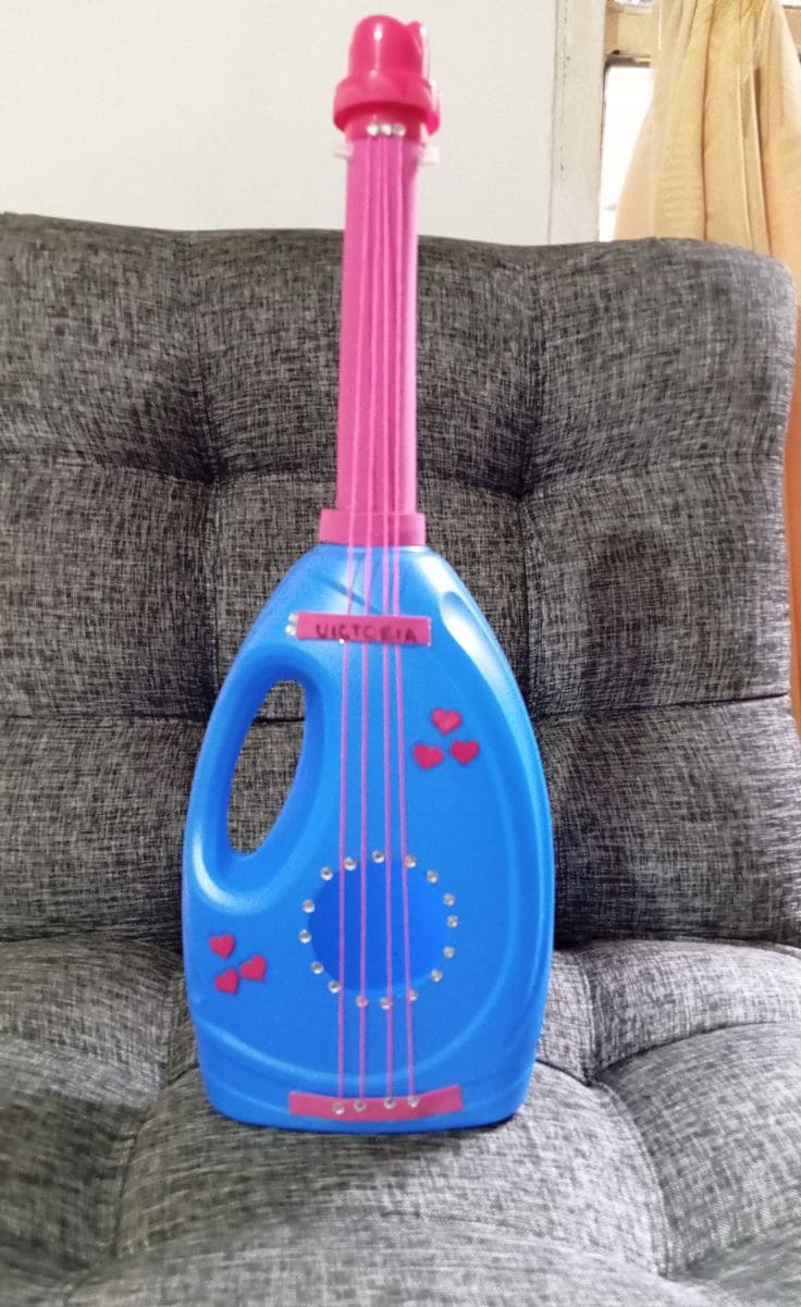 DIY Recycled Detergent Bottle Guitar