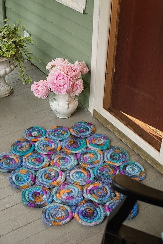 DIY Spiral Yarn Rug