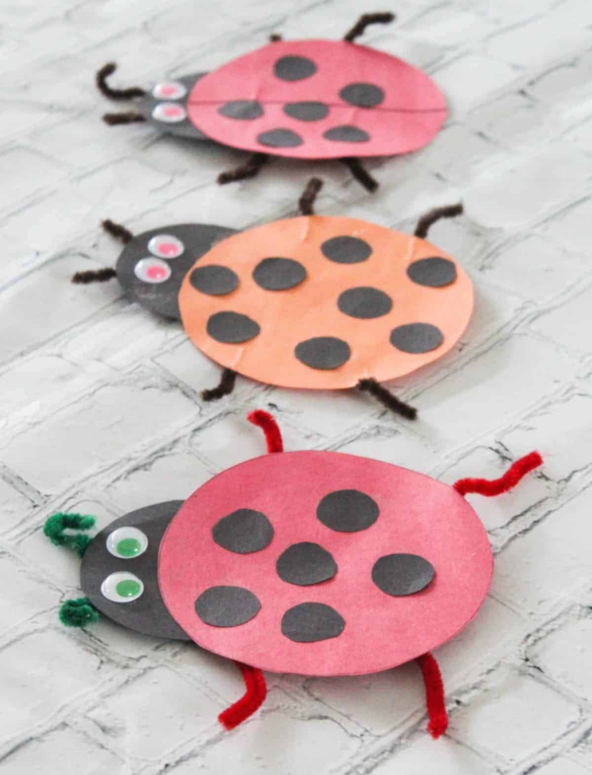 Easy Paper Ladybug Craft for Kids