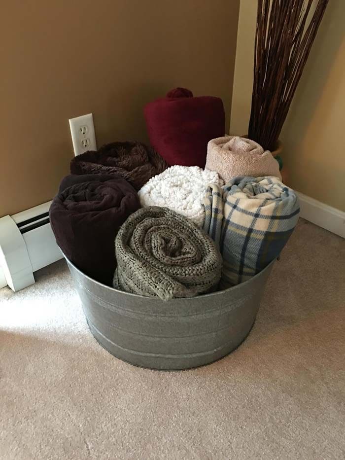 Galvanized Tub Blanket Storage Basket
