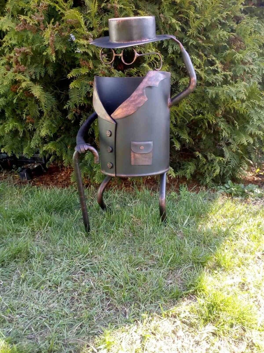 Gentleman Trash Bin