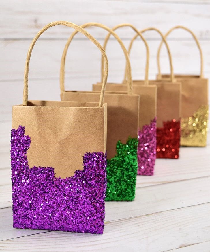 Glitter-Dipped Party Gift Bags