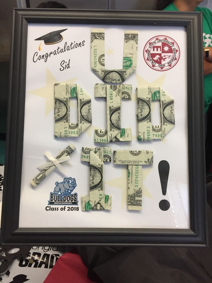 Graduation Money Frame