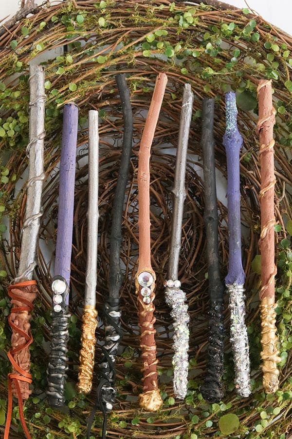Hogwarts-Style Glitter Wand Collection