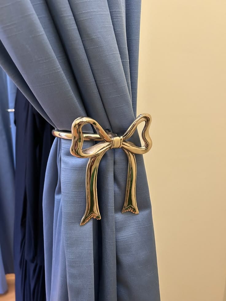 Metallic Bow Curtain Tieback