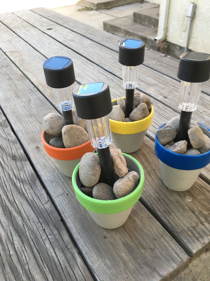 Mini Rock-Filled Solar Pot Lights