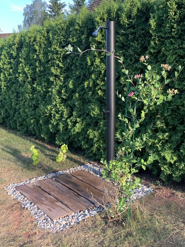 Minimalist Solar Shower