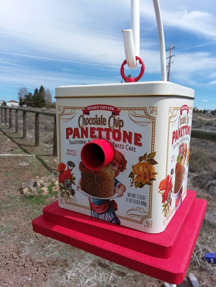 Panettone Tin Birdhouse