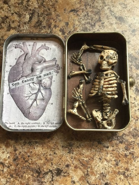 Skeleton and Heart Gothic Art Diorama