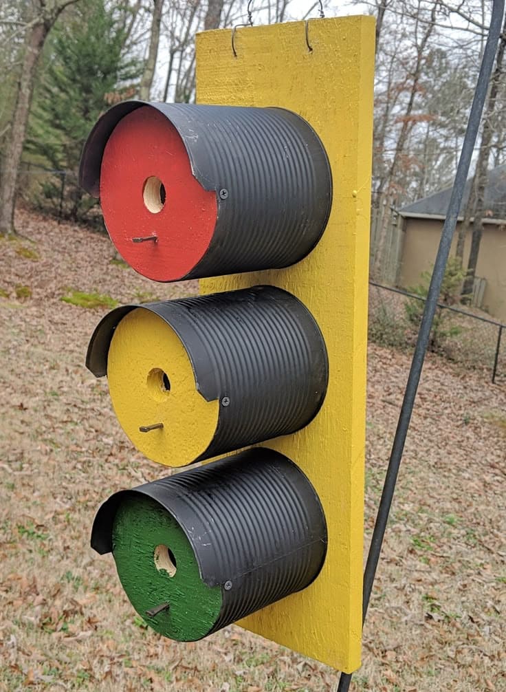 Tin Can Traffic Light Birdhouse