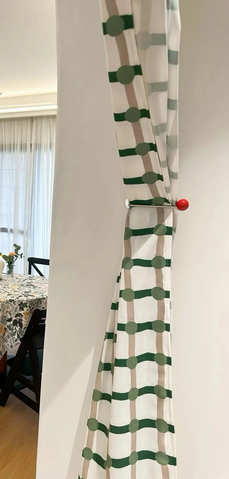 22 Curtain Tieback Ideas That Turn Your Windows Into a Work of Art