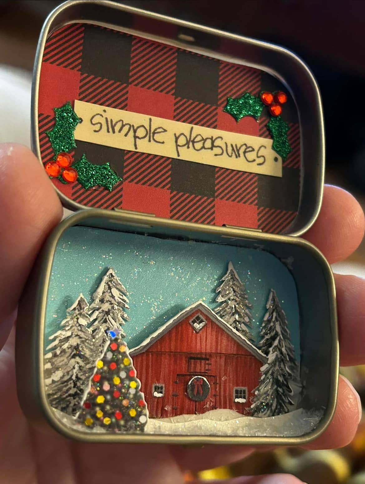 Winter Barn Scene in an Altoids Tin
