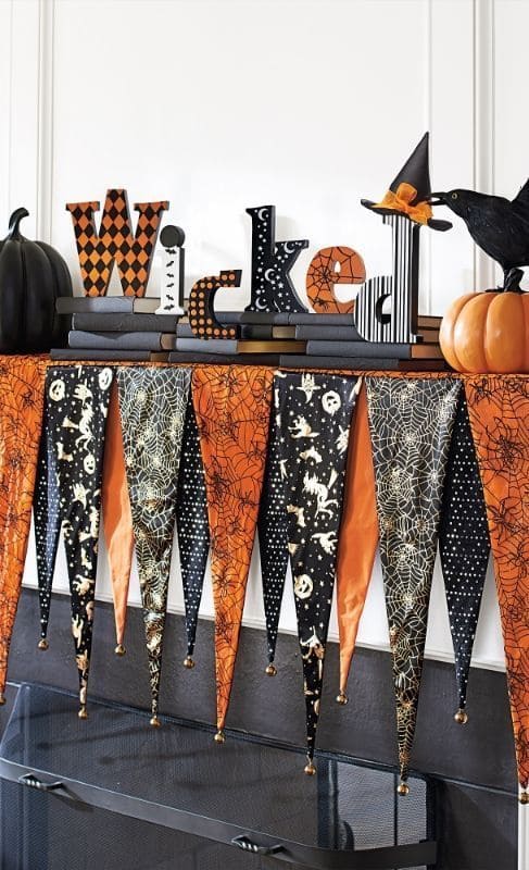 Bewitched Pennant Garland