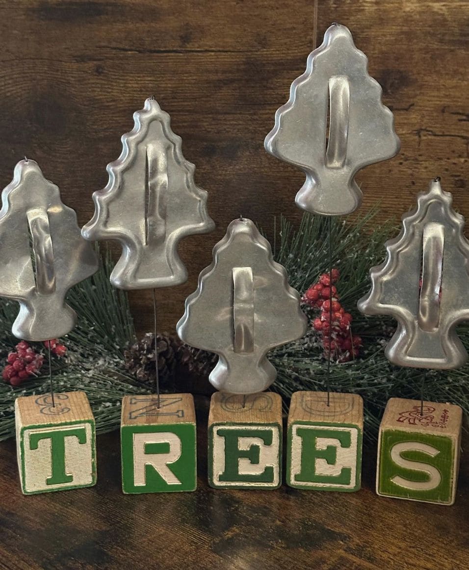 Cookie Cutter Tree Block Display